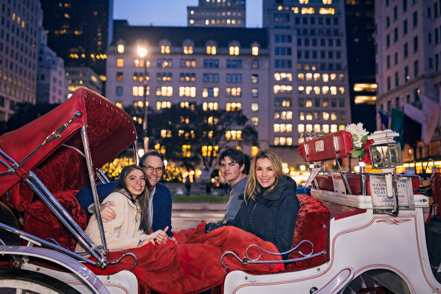 Studio vs Outdoor Family Photography in NYC: Which Is Better?
